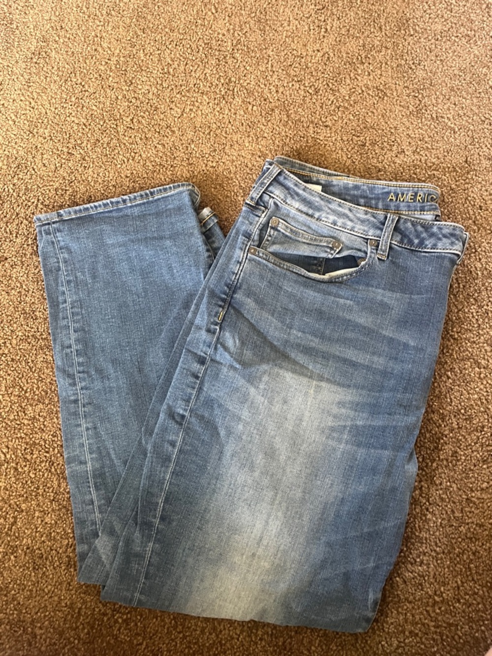 American Eagle Outfitters Men’s Light Wash Blue Straight Jeans